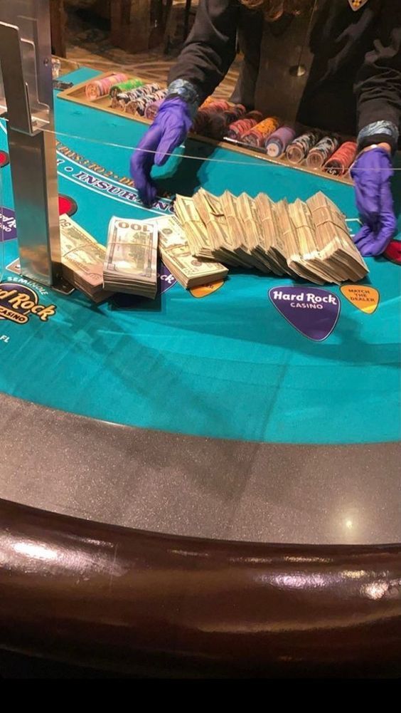 پاکستان کے Blazing 777 Slot کھلاڑیوں کے لیےجیک پاٹ گیم